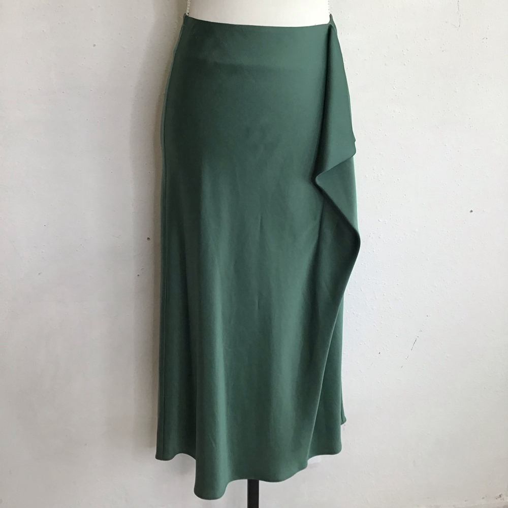 NWT- SIMKHAI Elegant Green Silky Midi Skirt Size 0